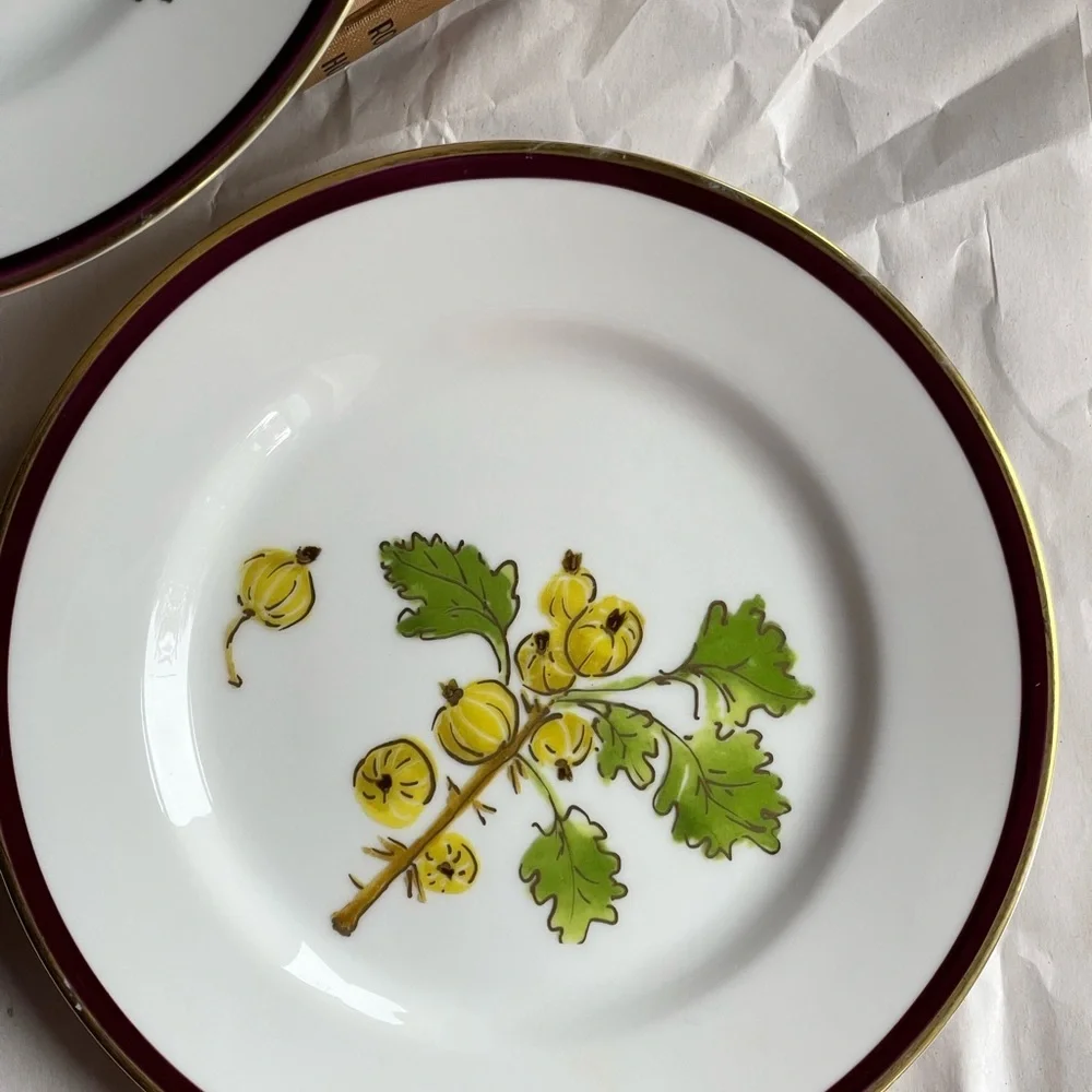 Crate&Barrel dessert plates Appetizer Party dinner hostess gift set 4